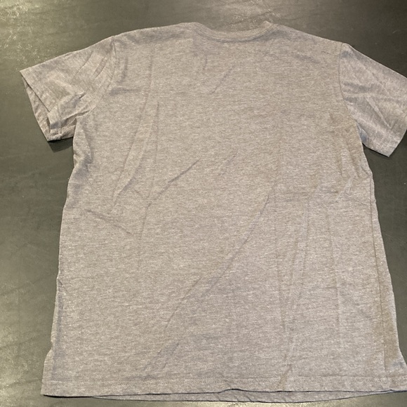 Like New Coca-Cola Shirt Sleeve Graphic T-Shirt - Picture 4 of 4